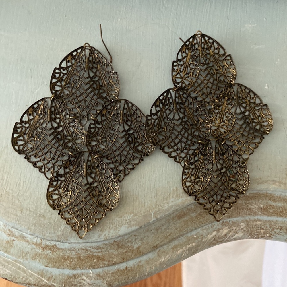 Larger laced Filagree earrings - Picture 4 of 4